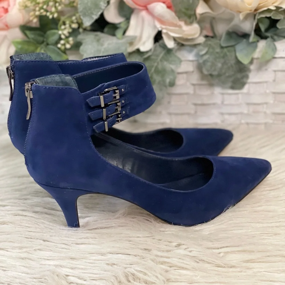 BCBG Elegant Navy Blue Women's Shoes